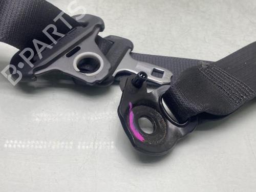 Used Rear right seatbelt Rear right seatbelt TOYOTA YARIS (_P13_) 1.0 (KSP130_, KSP130) (69 hp) 19988459 19988459