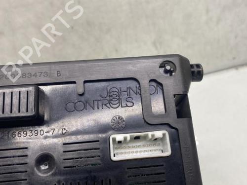 Sikringsdåse RENAULT CLIO III (BR0/1, CR0/1) [2005-2014]  19992312