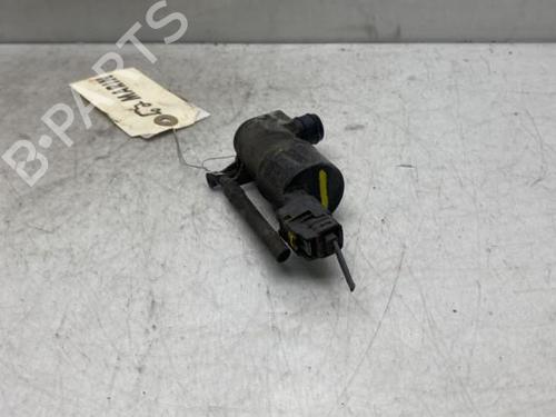 Used Washer pump Washer pump RENAULT MASTER III Van (FV) 2.3 dCi 100 FWD (FV0A, FV0B, FV0G, FV0K, FV0H) (101 hp) 19952482 19952482