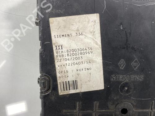Used Fuse box RENAULT MEGANE II (BM0/1_, CM0/1_) [2001-2012]  20022851