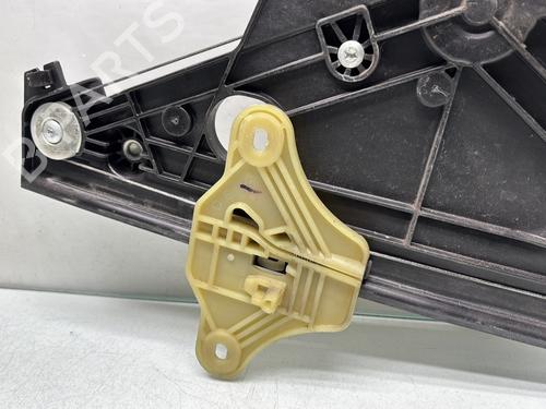 Rudehejsemekanisme Højre bagtil RENAULT CLIO V (B7_) 1.3 TCe 130 (B7MF) | BP32297173C25