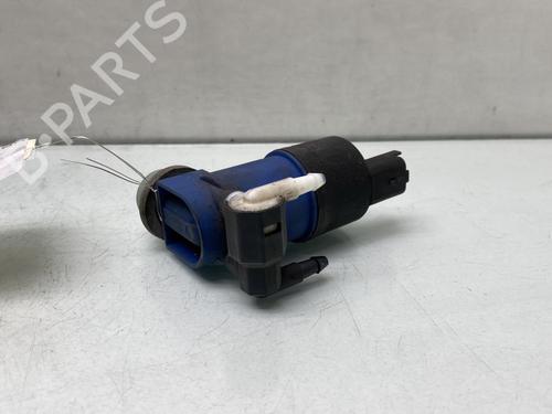 Used Washer pump RENAULT CLIO III (BR0/1, CR0/1) 1.2 16V Hi-Flex (BR1U, CR1U) (75 hp) 30520018