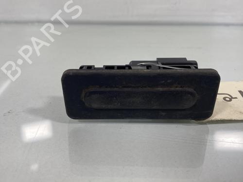 Used Switch Switch PEUGEOT 308 II (LB_, LP_, LW_, LH_, L3_) 1.6 BlueHDi 120 (120 hp) 19962640 19962640