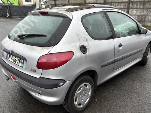 Front bumper PEUGEOT 206 Hatchback (2A/C) 1.4 i | BP23220306C7 