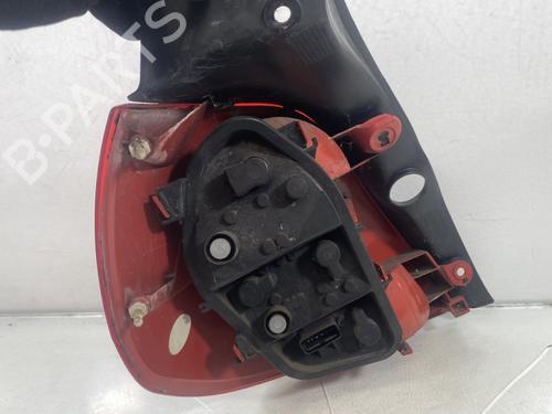 right-taillight-renault-clio-iii-br01-cr01-2005-2006-2007-2008-2009-2010-2011-2012-2013-2014-32682434 main image