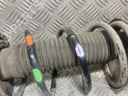 Used Right front shock absorber Right front shock absorber SUZUKI ALTO VII (GF, HA25_, HA35_) 1.0 (AMF310, GFC31S) (68 hp) 31185390 31185390