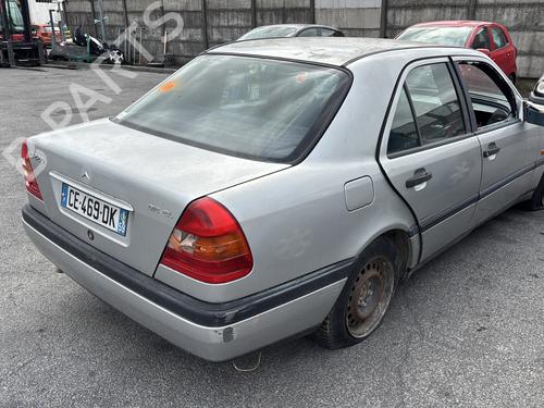 Right front indicator MERCEDES-BENZ C-CLASS (W202) C 220 D (202.121) | BP32314583C33 