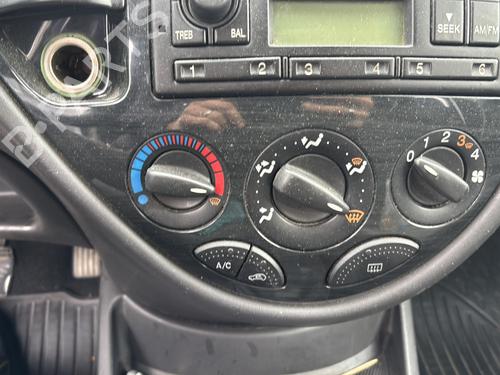 Left front fenders FORD FOCUS I (DAW, DBW) 1.6 16V | BP32230595C41