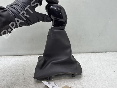 Gearknop Gearknop PEUGEOT 208 I (CA_, CC_) 1.2 VTI 82 (82 hp) 33742503 33742503