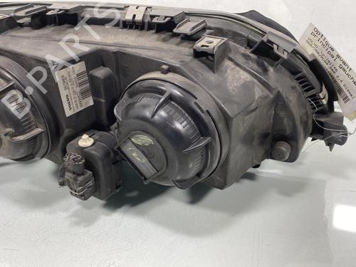 Left headlight VOLVO S60 I (384) 2.4 D | BP20003359C28 - Image 5
