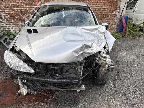 Fuse box PEUGEOT 206 Hatchback (2A/C) 1.4 HDi eco 70 | BP30941031E1