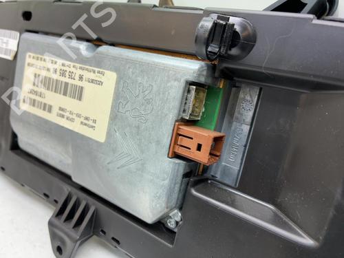 Display Display CITROËN C4 Picasso I MPV (UD_) 1.6 HDi 110 (112 hp) 39730323 39730323