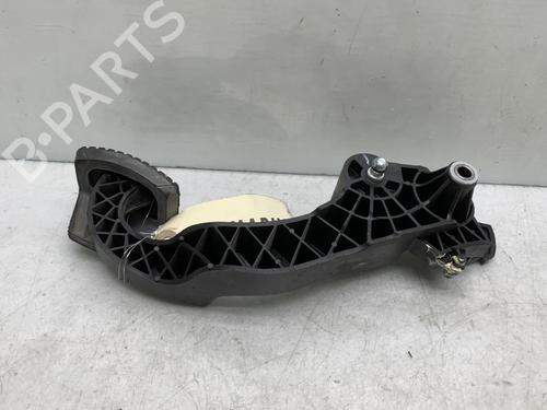 Used Clutch pedal Clutch pedal PEUGEOT 2008 I (CU_) 1.2 VTi (82 hp) 20021351 20021351