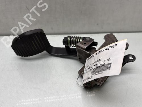 Used Clutch pedal CITROËN BERLINGO / BERLINGO FIRST MPV (MF_, GJK_, GFK_) 1.6 HDI 90 (MF9HX) (90 hp) 28282076