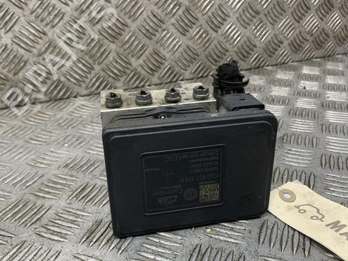 Used ABS pump VW GOLF VII (5G1, BQ1, BE1, BE2) 1.6 TDI (105 hp) 32682270