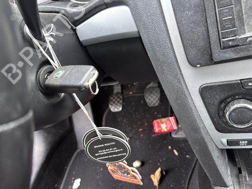 Left front window switch SKODA OCTAVIA II Combi (1Z5) 1.6 TDI | BP31354467I27 - Image 8