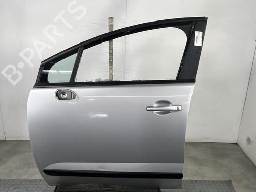 Used Left front door PEUGEOT 5008 (0U_, 0E_) 1.6 HDi (110 hp) 26598050