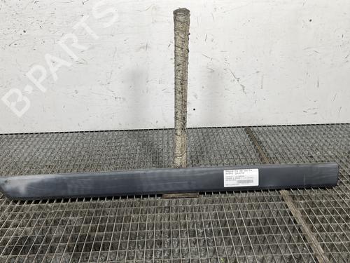 Used Door moulding trim Door moulding trim RENAULT KANGOO / GRAND KANGOO II (KW0/1_) 1.5 dCi 90 (KW05, KW08, KW0G, KW11) (90 hp) 31213044 31213044