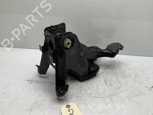 Used Break pedal Break pedal VW GOLF SPORTSVAN VII (AM1, AN1) 1.6 TDI (110 hp) 20022027 20022027