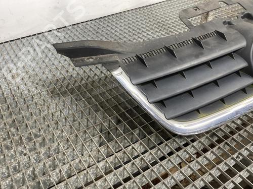 Used Grille VW TOURAN (1T1, 1T2) 2.0 TDI (140 hp) 19971594