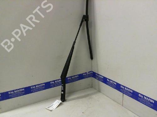 Used Front windshield wiper arm VW GOLF V (1K1) 1.9 TDI (105 hp) 20020806