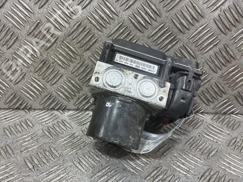 Used ABS pump ABS pump VW POLO IV (9N_, 9A_) 1.4 TDI (70 hp) 33831189 33831189