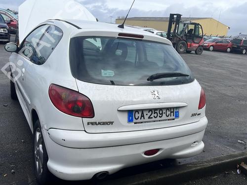 Fuse box PEUGEOT 206 Hatchback (2A/C) 2.0 HDI 90 | BP23903969E1 