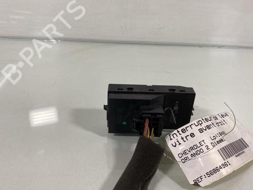Used Right front window switch Right front window switch CHEVROLET ORLANDO (J309) 2.0 D (131 hp) 19978744 19978744