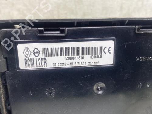Used Fuse box RENAULT CLIO III (BR0/1, CR0/1) [2005-2014]  19969747