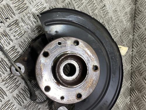 Used Right front steering knuckle DACIA DUSTER (HS_) 1.5 dCi 4x4 (HSMC, HSMD) (110 hp) 27746532