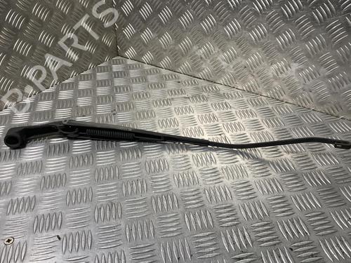 Used Front windshield wiper arm Front windshield wiper arm HYUNDAI LANTRA II Estate (J-2) 1.5 12V (88 hp) 21956491 21956491