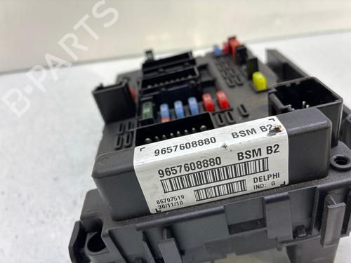 Used Fuse box Fuse box PEUGEOT 206+ (2L_, 2M_) 1.4 HDi eco 70 (68 hp) 39902345 39902345