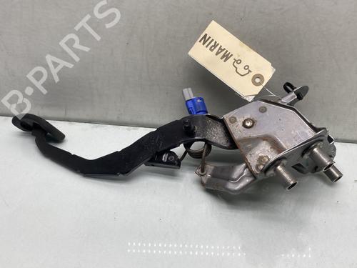 Clutch pedal RENAULT CLIO III (BR0/1, CR0/1) 1.5 dCi (C/BR0G, C/BR1G) 8200510910