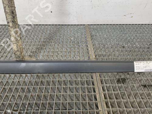 door-moulding-trim-renault-twingo-ii-cn0_-2007-33238619 main image
