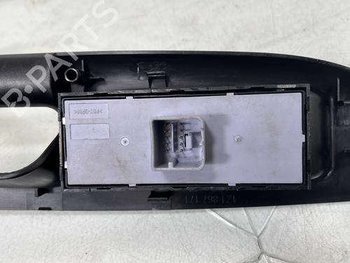 Used Left front window switch Left front window switch SKODA OCTAVIA II (1Z3) 1.9 TDI (105 hp) 33742702 33742702