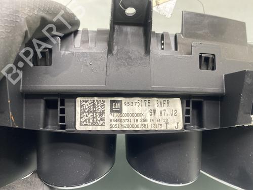 Instrument cluster OPEL MOKKA / MOKKA X (J13) 1.7 CDTI (_76) | BP29703375C47 