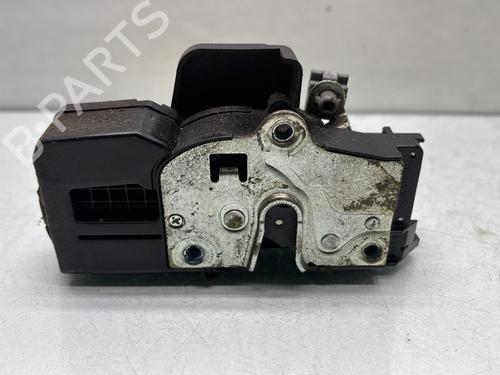 Used Front right lock CHEVROLET CAPTIVA (C100, C140) 2.0 D (126 hp) 29597488