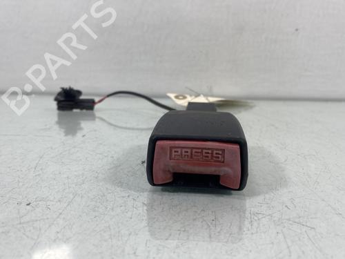 Used Seat buckle RENAULT CLIO III (BR0/1, CR0/1) 1.5 dCi (BR17, CR17) (86 hp) 29507318