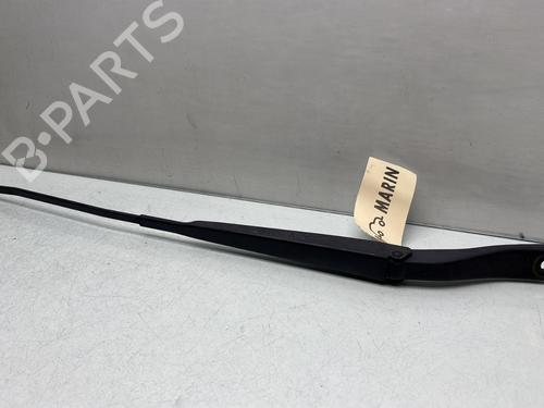 front-windshield-wiper-arm-renault-clio-iii-br01-cr01-2005-2006-2007-2008-2009-2010-2011-2012-2013-2014-32297214 main image