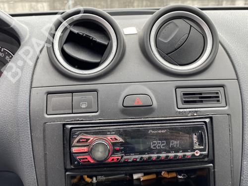 Bouchon de réservoir FORD FIESTA V (JH_, JD_) 1.25 16V | BP30777992C161