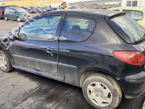 Left taillight PEUGEOT 206 Hatchback (2A/C) 1.4 HDi eco 70 | BP32292526C34