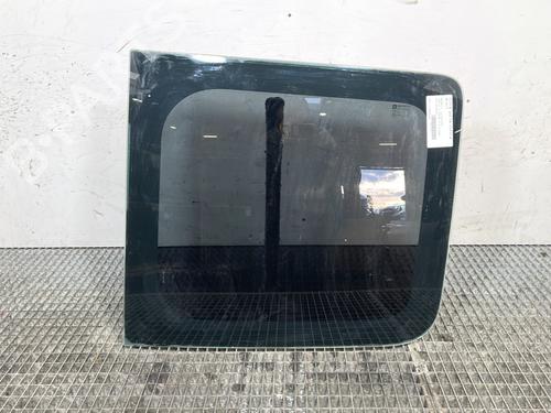 lunotto-renault-trafic-ii-bus-jl-2001-32062647 main image