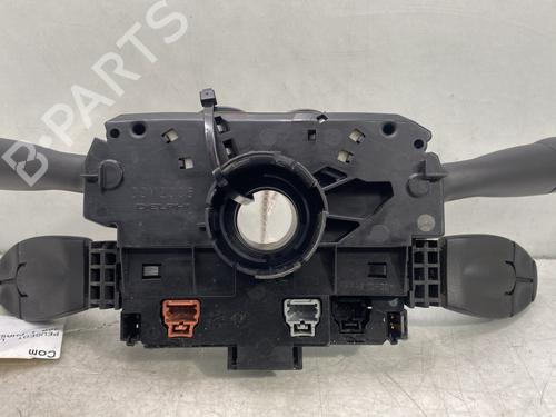 Used Steering column stalk Steering column stalk PEUGEOT 308 I (4A_, 4C_) 1.6 HDi (109 hp) 33484845 33484845