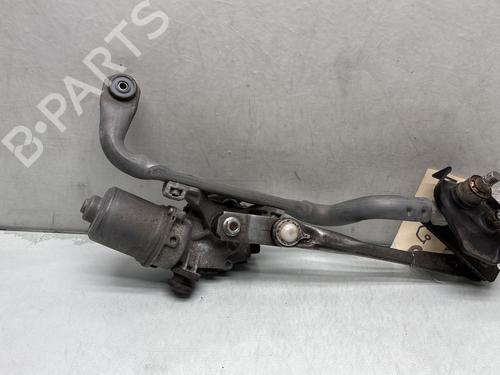 Viskermotor vindrute TOYOTA YARIS (_P13_) 1.5 Hybrid (NHP130_, NHP130) (101 hp) 28601058