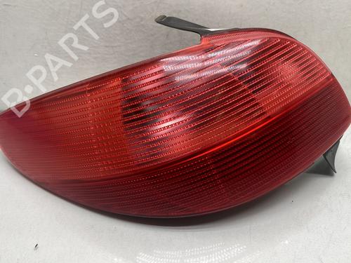 Used Left taillight PEUGEOT 206 Hatchback (2A/C) 1.1 i (60 hp) 28279927