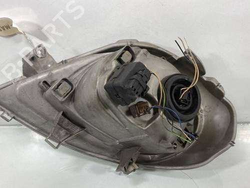 Right headlight OPEL VIVARO A Van (X83) 1.9 DI (F7) | BP28098912C29 