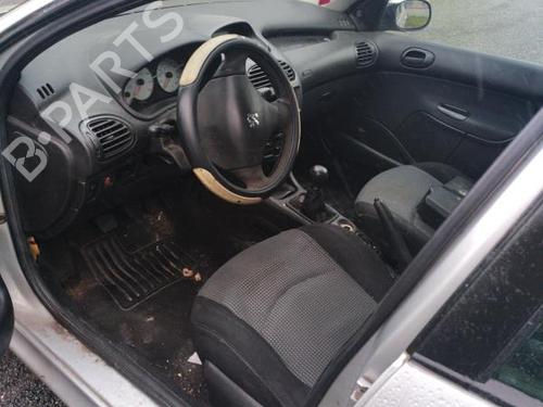 Fuse box PEUGEOT 206 Hatchback (2A/C) 1.4 HDi eco 70 | BP19966518E1 