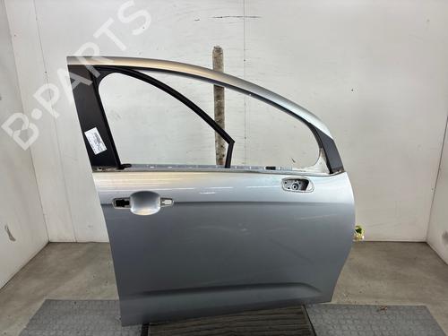 Used Right front door Right front door 36891760 36891760