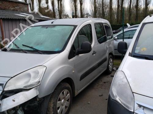 Engine control unit (ECU) CITROËN BERLINGO MULTISPACE (B9)  | BP21196786M57 