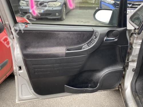 Left front fog light OPEL ZAFIRA A MPV (T98) 2.2 DTI 16V (F75) | BP19968663C30 